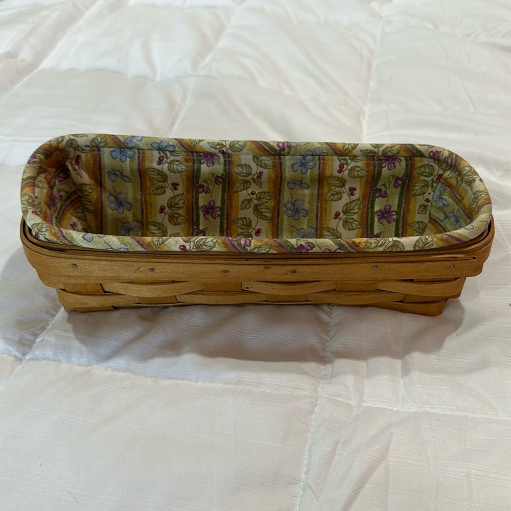 Longaberger cracker basket with leaf & floral liner, 2008, like new